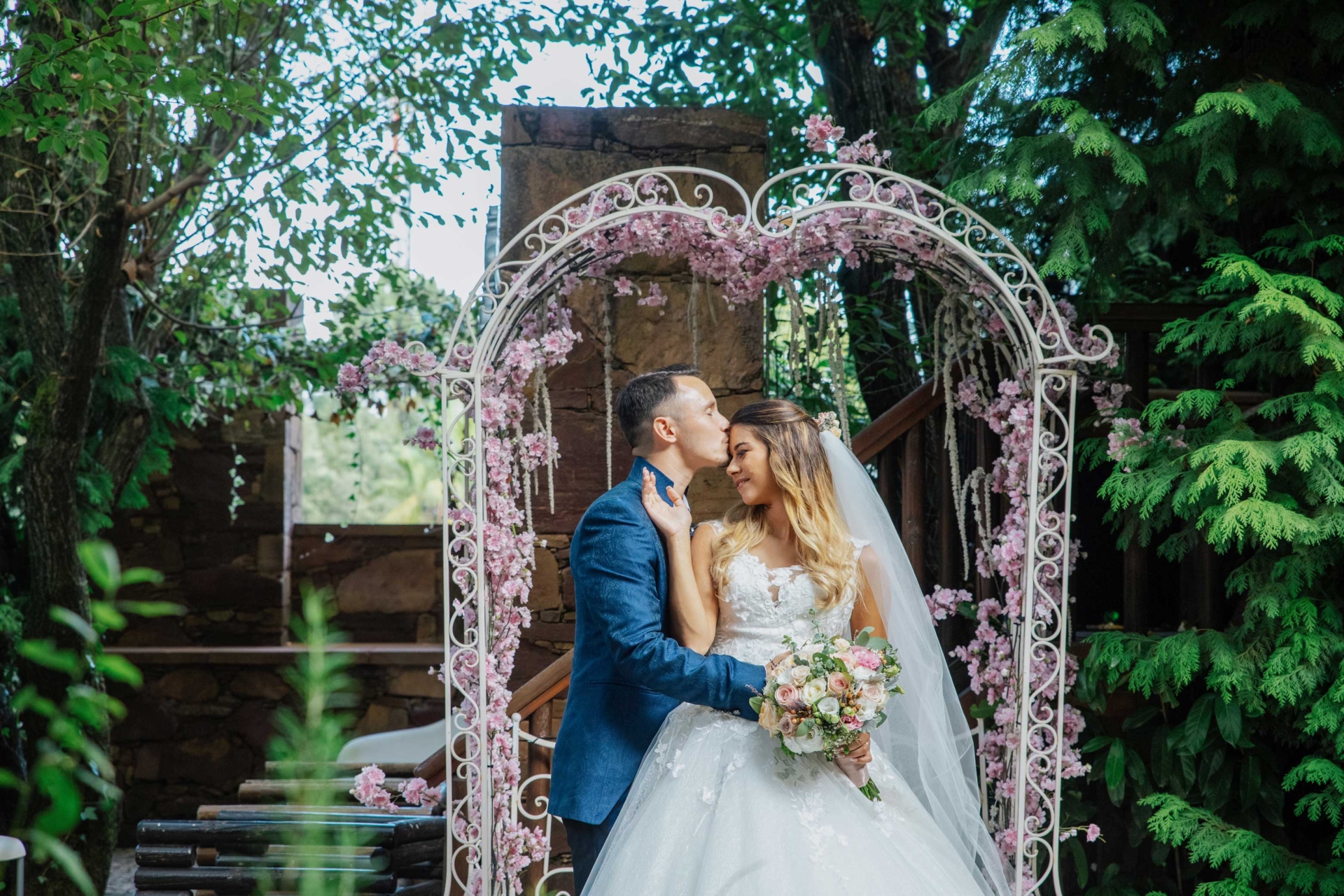 SANDRA & PEDRO
